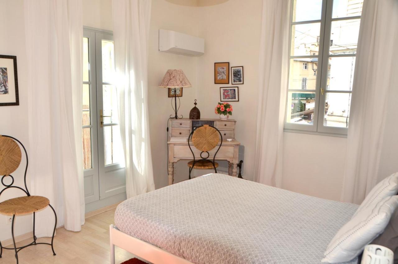 Bel Appartement Villeneuve Les Avignon エクステリア 写真