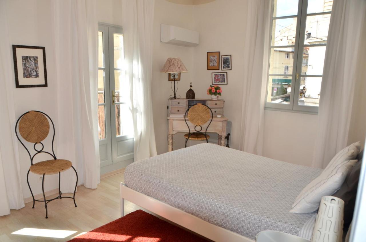 Bel Appartement Villeneuve Les Avignon エクステリア 写真
